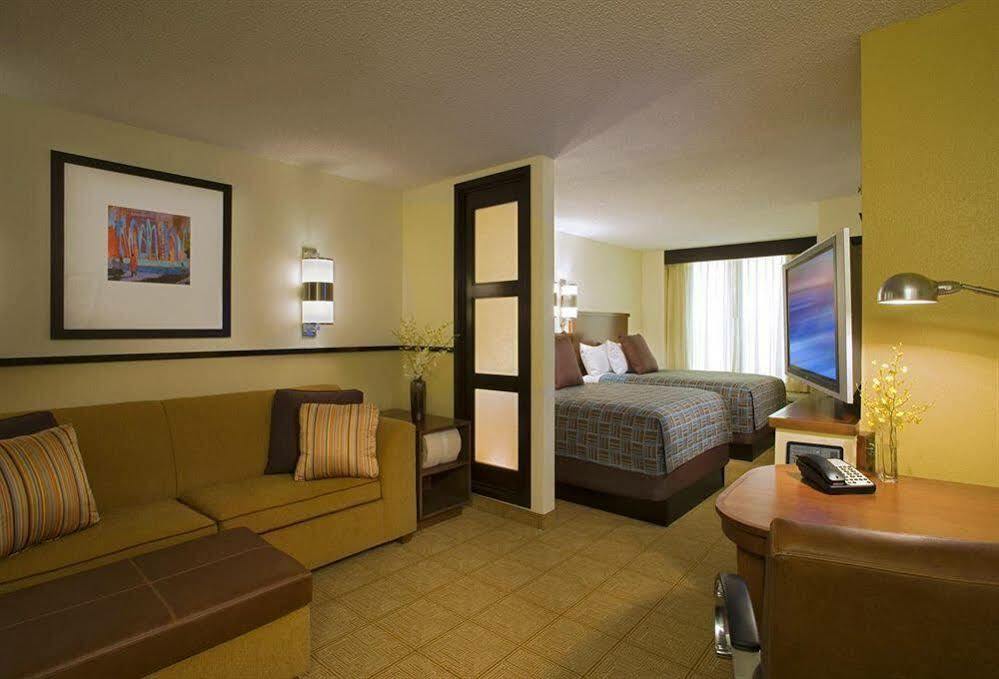 Hyatt Place Albuquerque Airport Exteriör bild